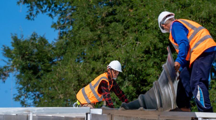 Professional gutter cleaning in Elderton, PA